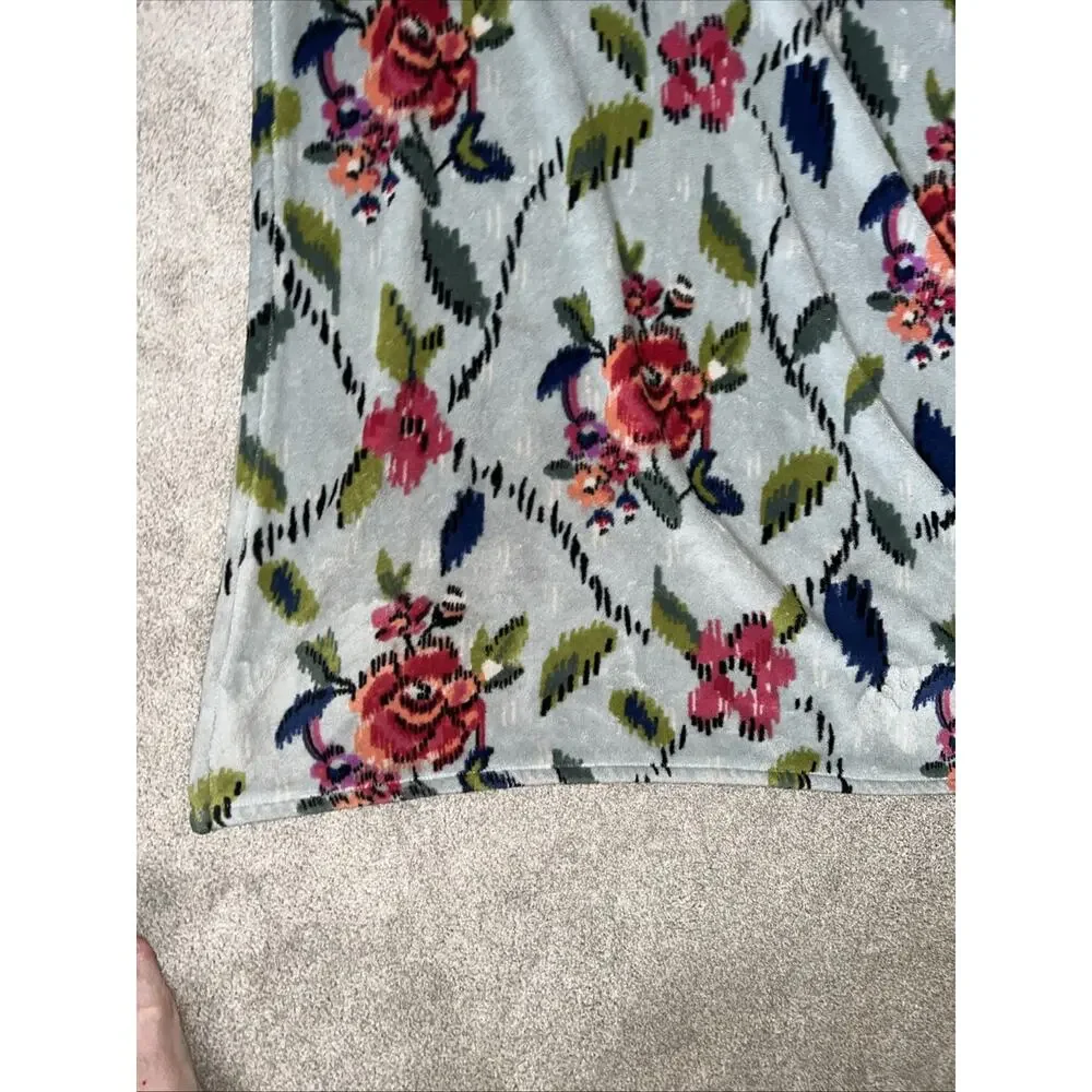 Vera Bradley Fleece Floral Home Throw Blanket Water Bouquet 77 x 45 Cottage